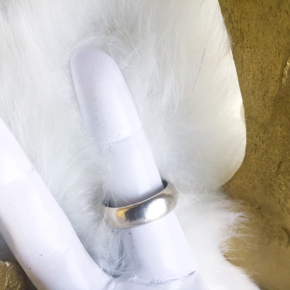 . {RED GARNET + STERLING} Minimalist Ring 6 - Picture 5 of 8