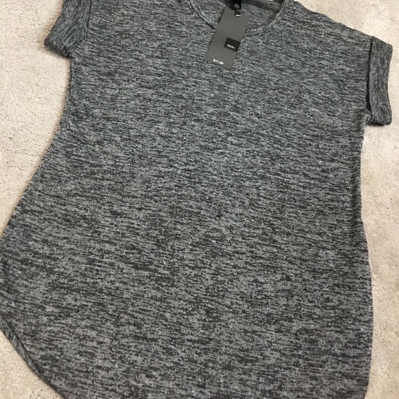 Mossimo Supply Co. Tops - NWT Mossimo top. Heather grey. Size XS.