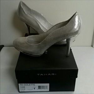 Tahari Ta-collete Brand New Silver Stilleto Pumps