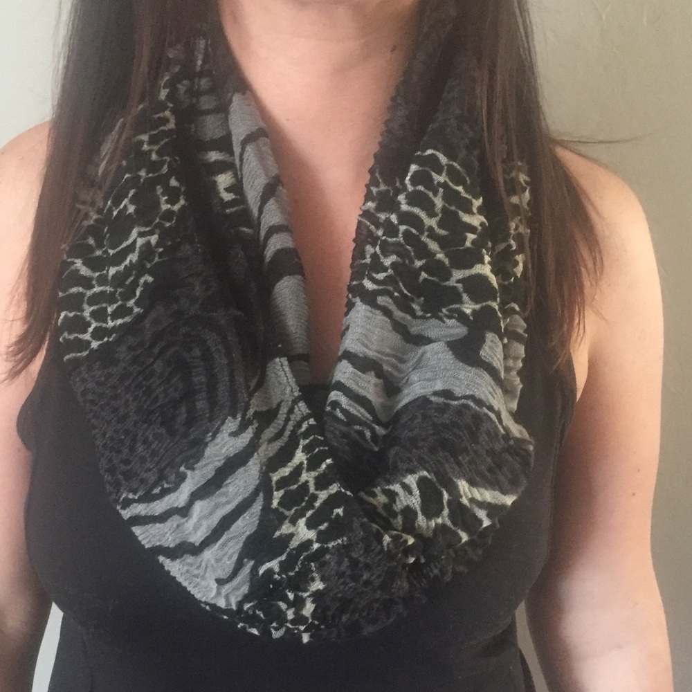 Infinity scarf