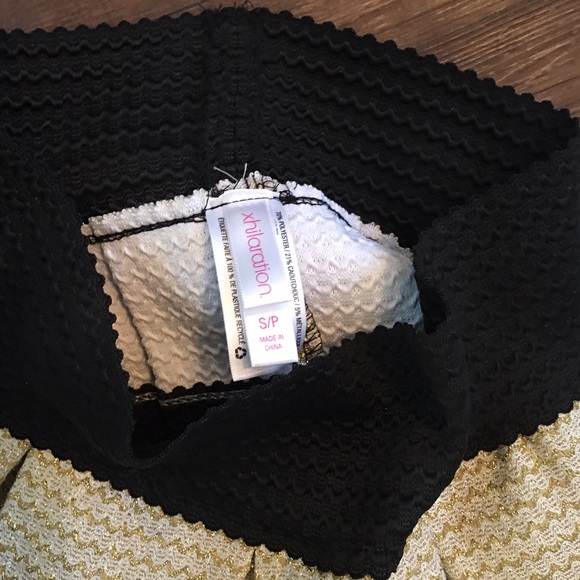 Pleated skirt - Picture 3 of 3