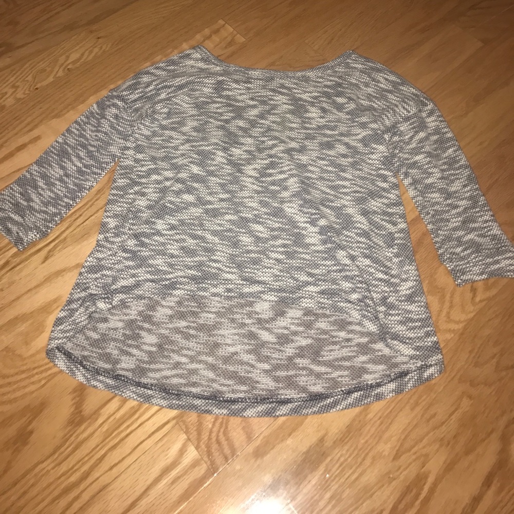Grey 3/4 sleeve sweater