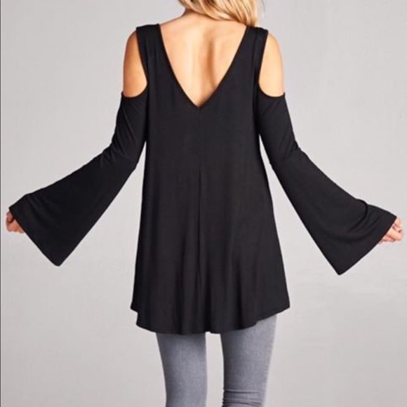 Cold shoulder top - Picture 2 of 4