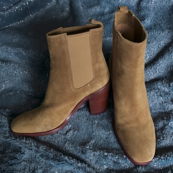 VC Heeled Booties - Picture 3 of 4