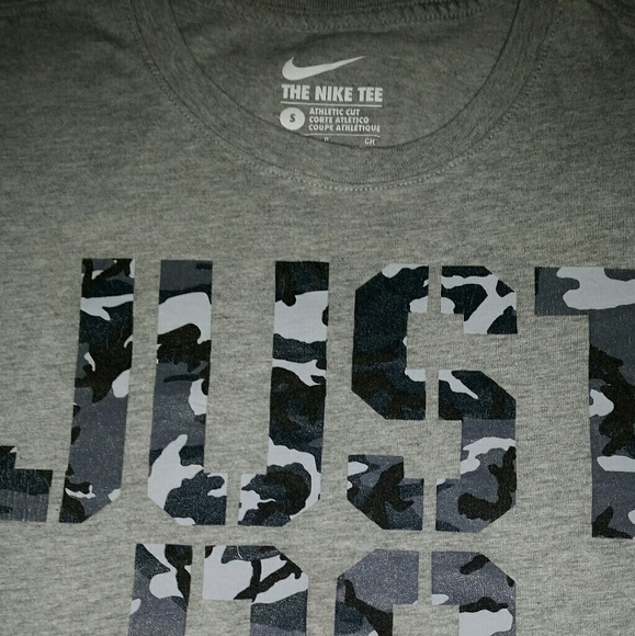 **FINAL SALE**Nike Just Do It Camo T shirt **FINAL SALE**Nike Just Do It Camo T shirt