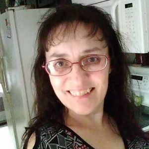 Meet your Posher, Debbie