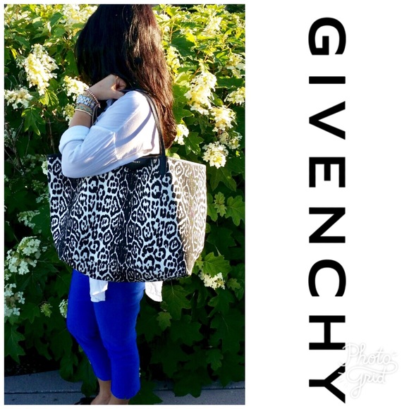 🚫Sold🚫 Authentic Givenchy Antigona Tote - Picture 5 of 8