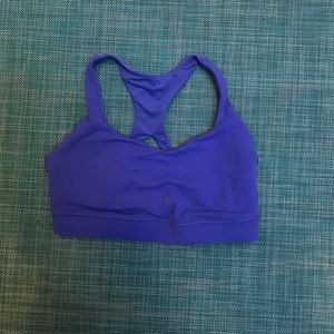 Lululemon size 4 sports bra