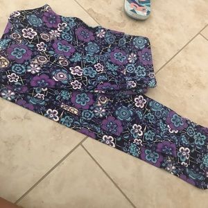 Lularoe Os leggings.  Brand new