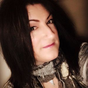 Meet your Posher, Valerie