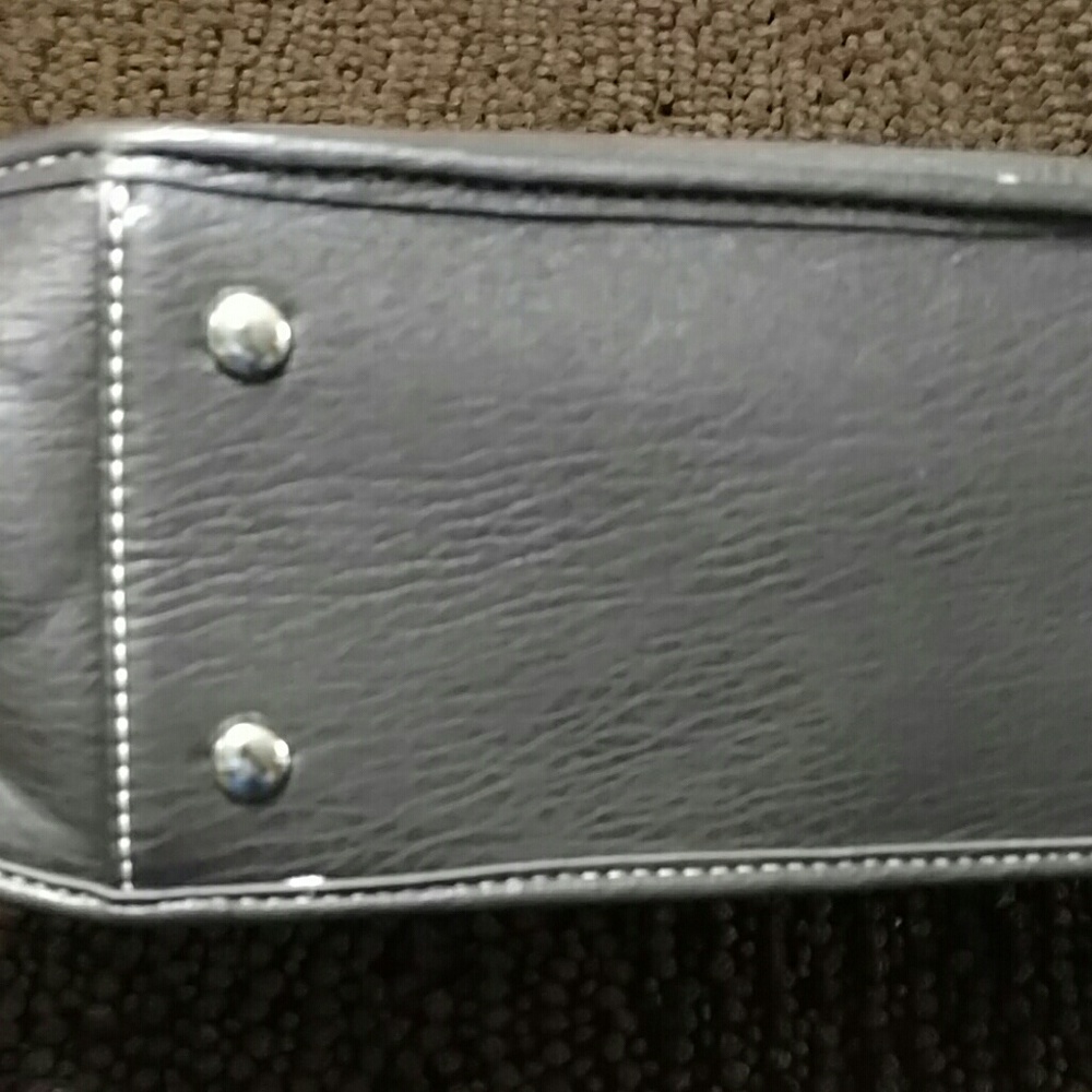 P & G Handbag - Picture 5 of 5