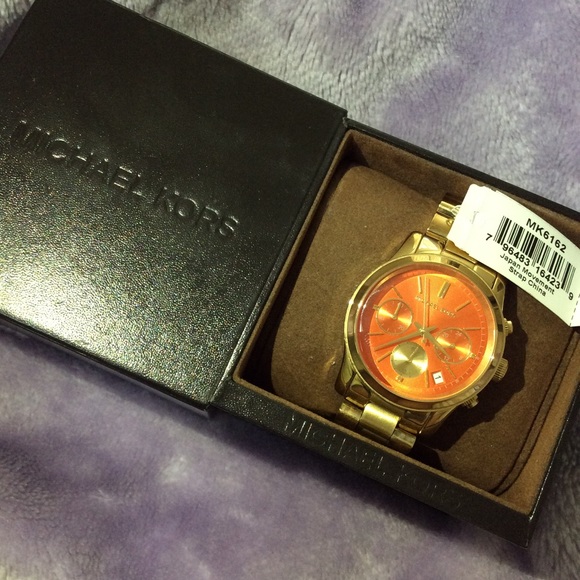 Michael Kors Watch - Picture 4 of 4