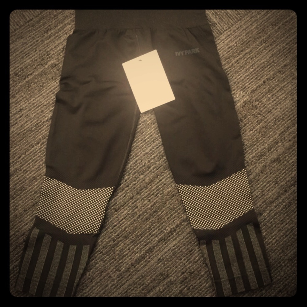 Ivy Park Capris