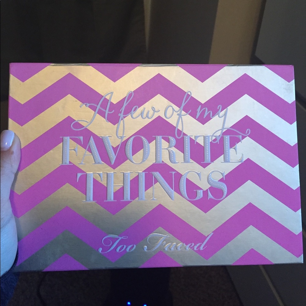 Too Faced "A few of my favorite things" palette