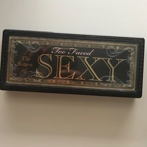 Too faced the return of sexy