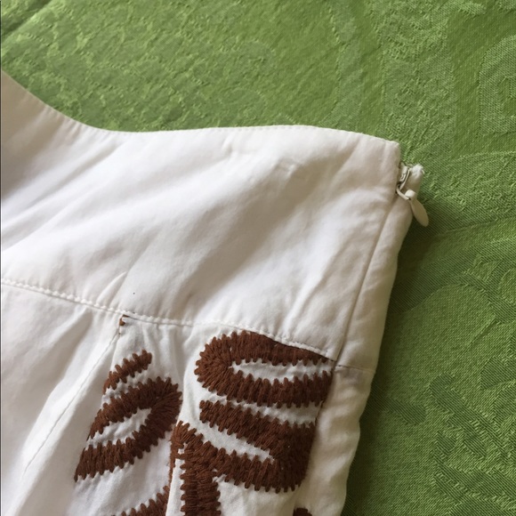 🍂💯COTTON INC LEAF SKIRT🍂 - Picture 3 of 5