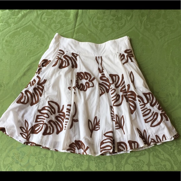 🍂💯COTTON INC LEAF SKIRT🍂 - Picture 5 of 5