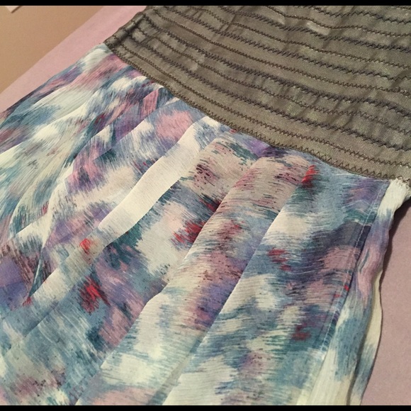 Multi-Color Maxi dress - Picture 2 of 5