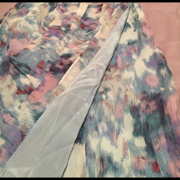 Multi-Color Maxi dress - Picture 3 of 5