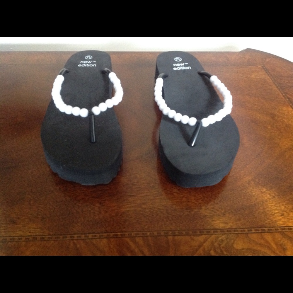 NEW EDITION BEADED SANDALS