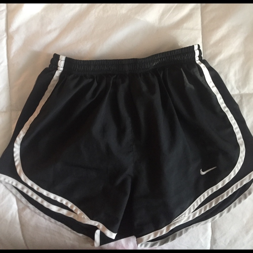Black nike shorts