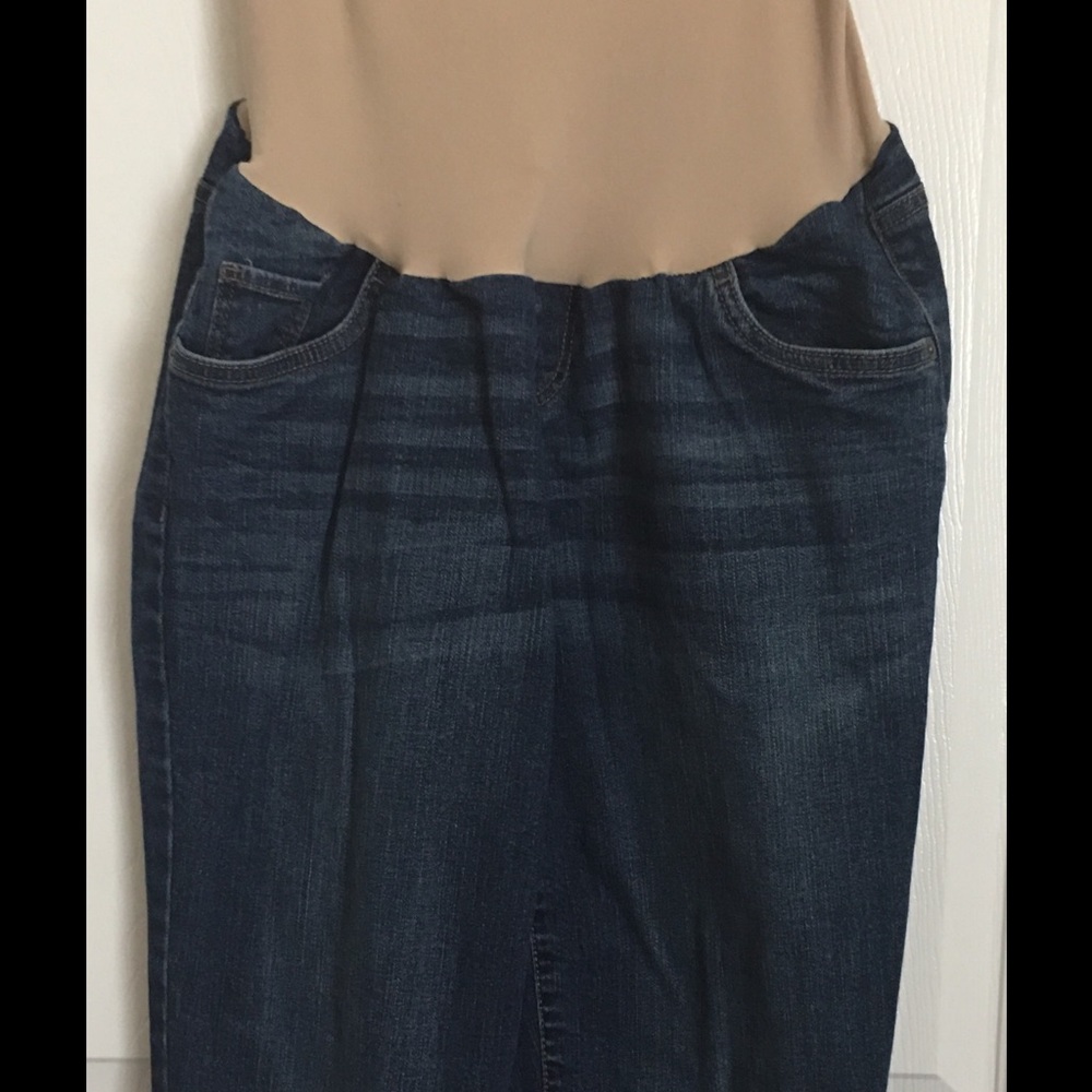 Maternity capris