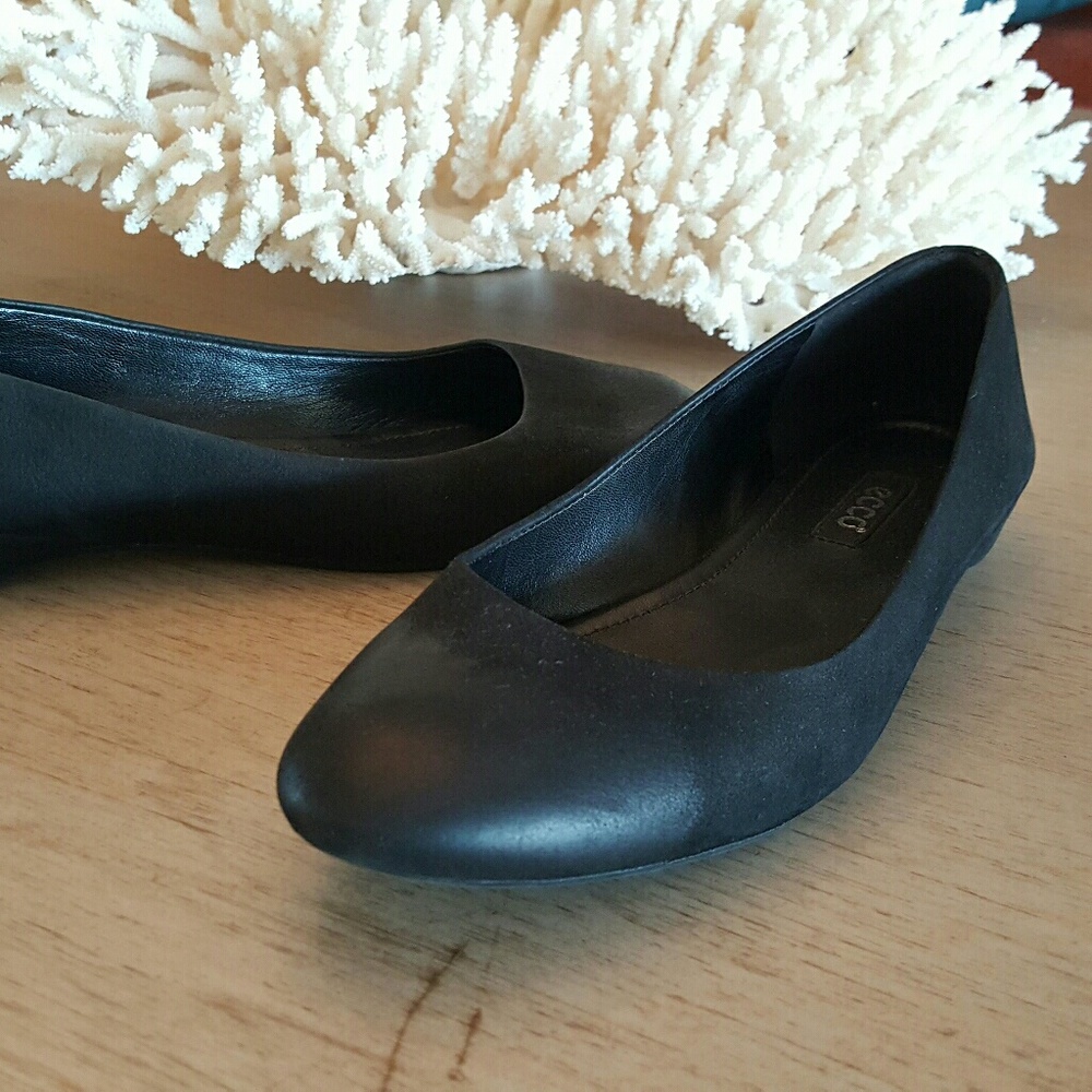 🌟ECCO black Leather  flats
