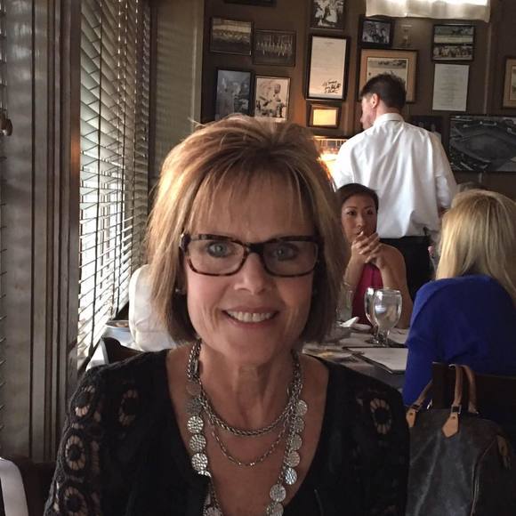 Meet your Posher, Karen - Picture 1 of 1