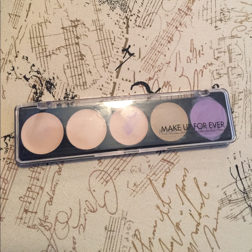 Camouflage Cream Palette by Make Up For Ever