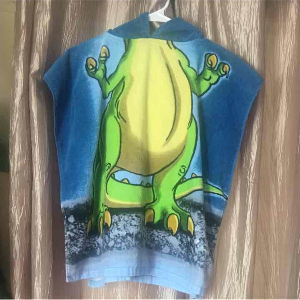 Kids poncho towel with hood
