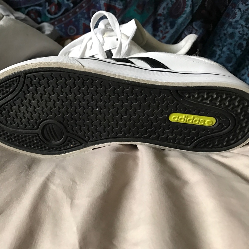 Adidas - Picture 3 of 4
