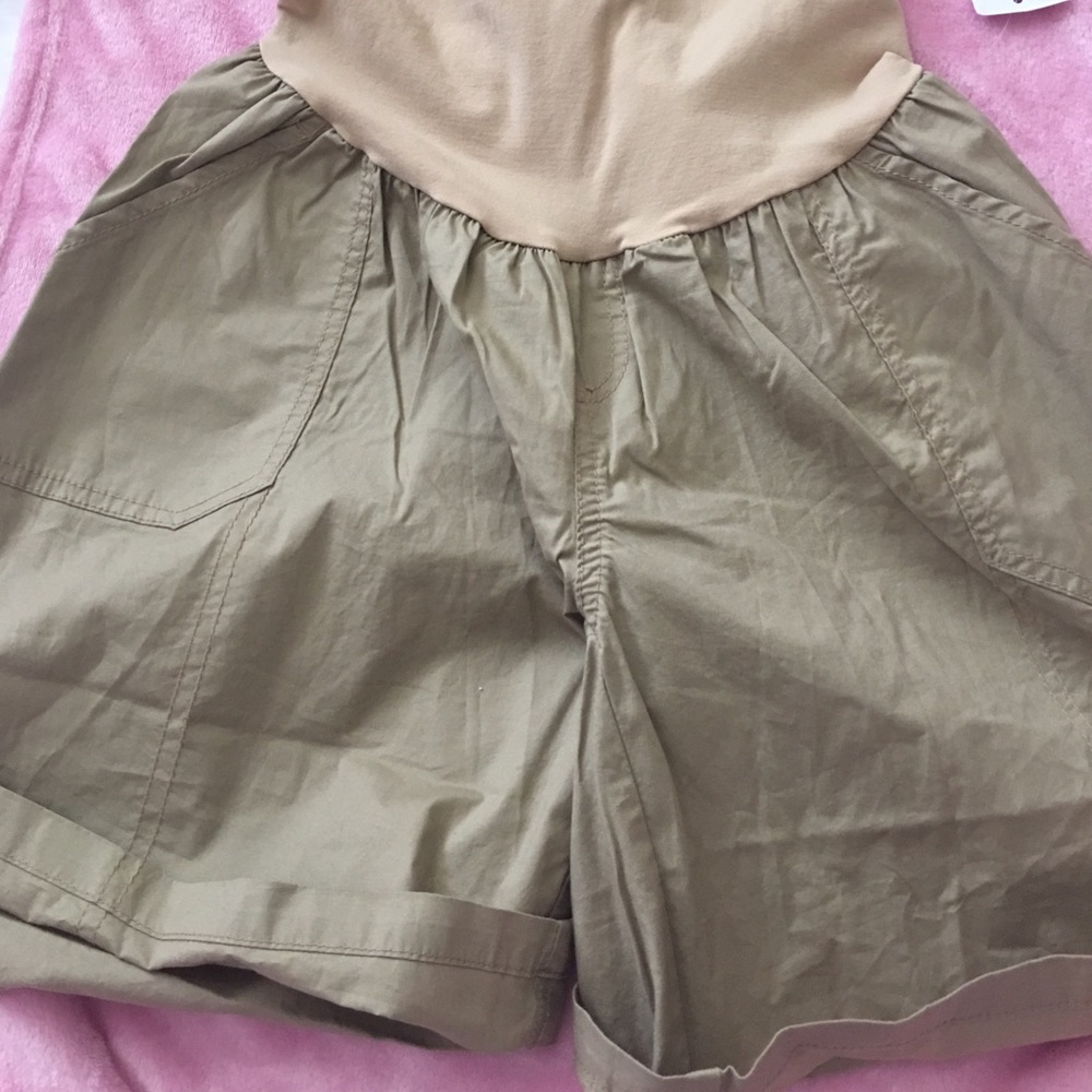 Maternity shorts