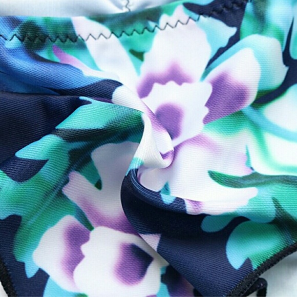 🚨Last XL🚨Paradise Floral 2PC Bikini - Picture 3 of 3