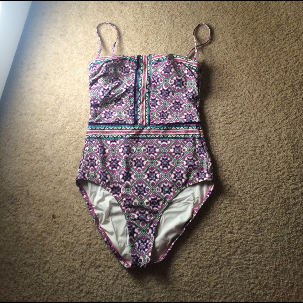 Size S Nanette Lepore fully lined 1piece swim suit