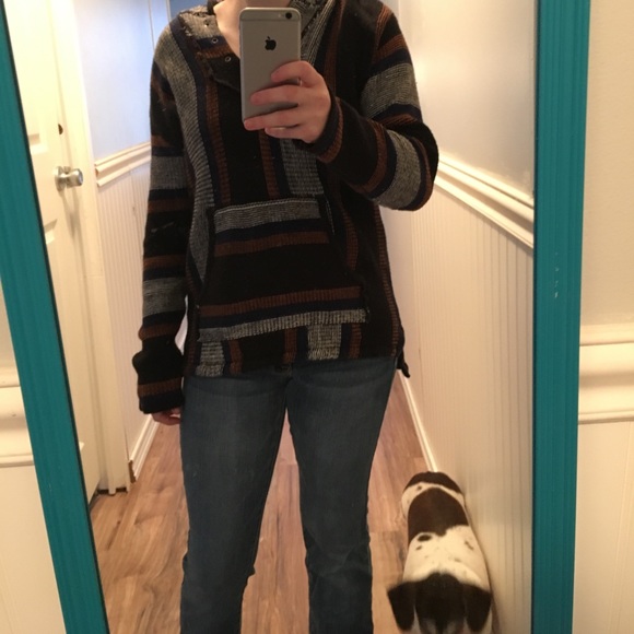 Forever 21 sweater - Picture 2 of 2