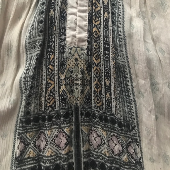 Ecote Pom Pom Trim Cold Shoulder Blouse - Picture 3 of 7