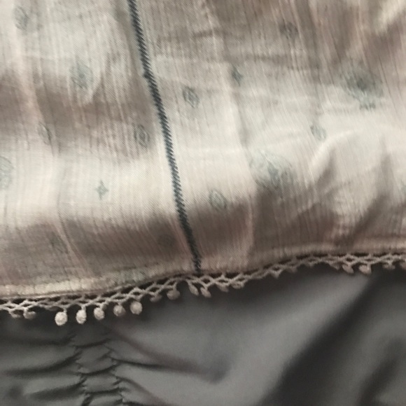 Ecote Pom Pom Trim Cold Shoulder Blouse - Picture 4 of 7