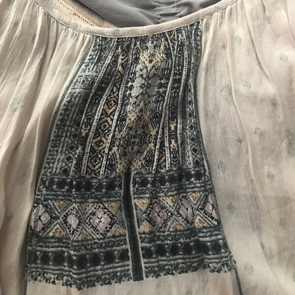 Ecote Pom Pom Trim Cold Shoulder Blouse - Picture 7 of 7