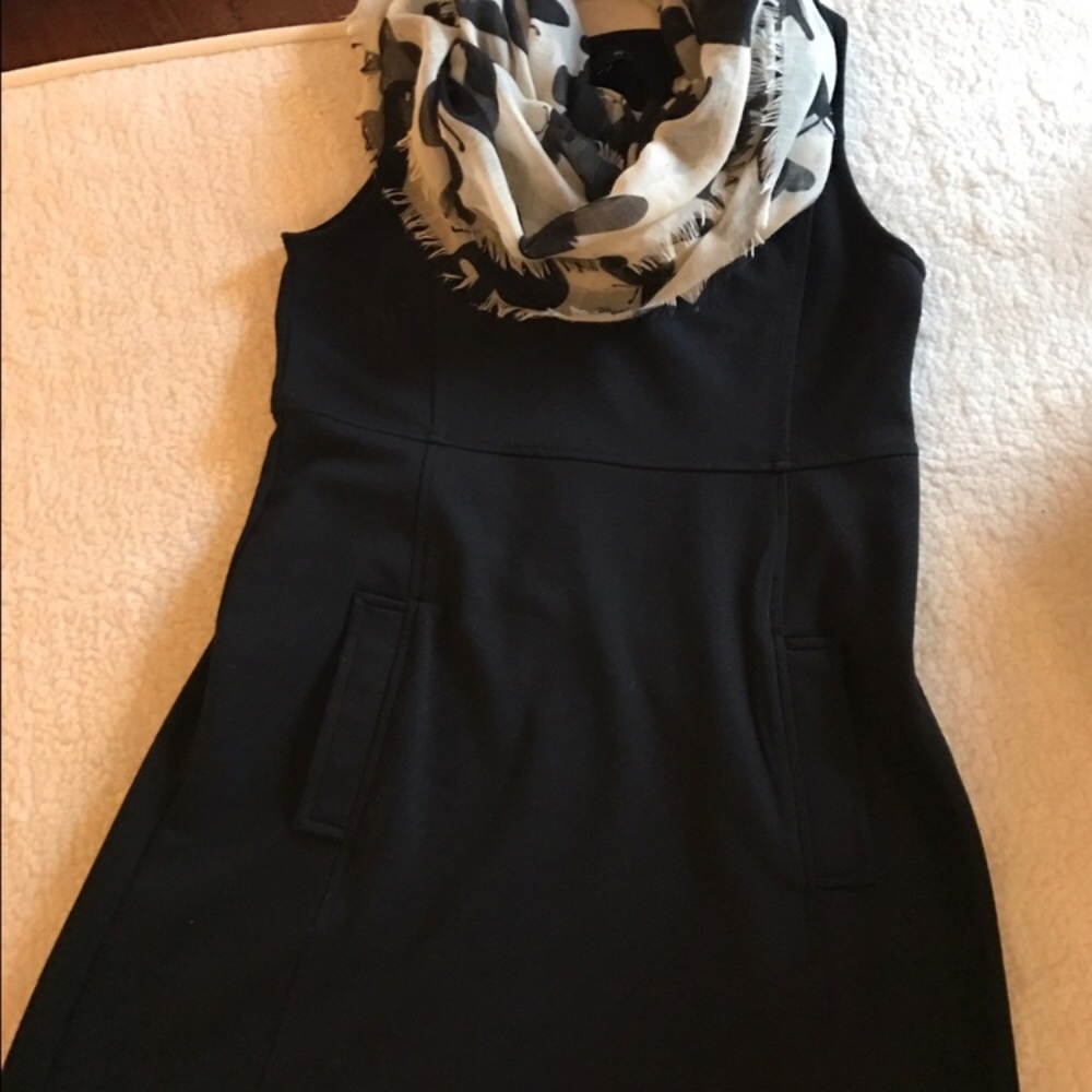 Gap LBD little black dress with pockets