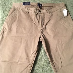 NWT GAP Khakis 36/32