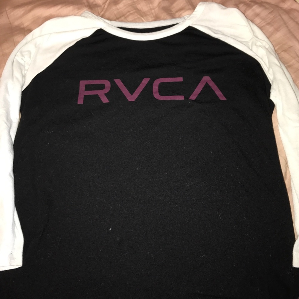 Quarter-length sleeve. RVCA shirt