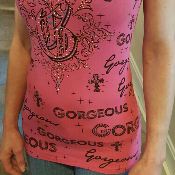 "Gorgeous" Tee - Picture 3 of 4