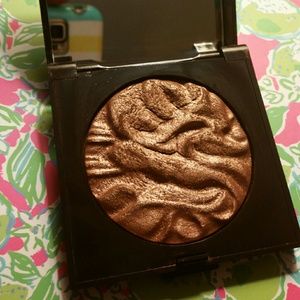 Laura Mercier Seduction Highlighter