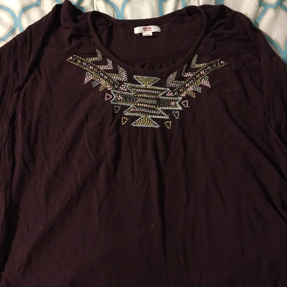 Mossimio long sleeved maroon dressy shirt