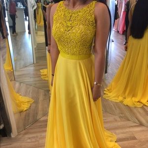Beautiful yellow beaded dress