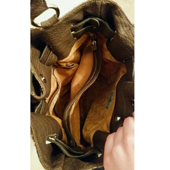 Kathy Van Zeeland Shoulder Bag - Picture 6 of 7