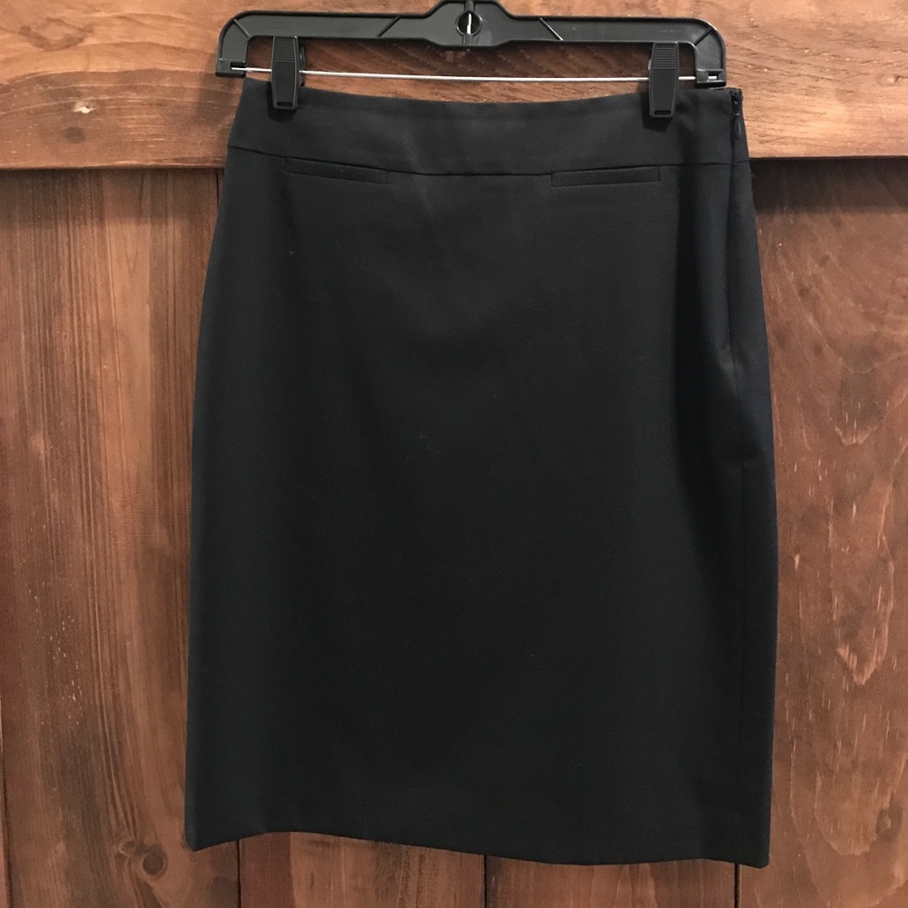 Never worn Banana Republic skirt