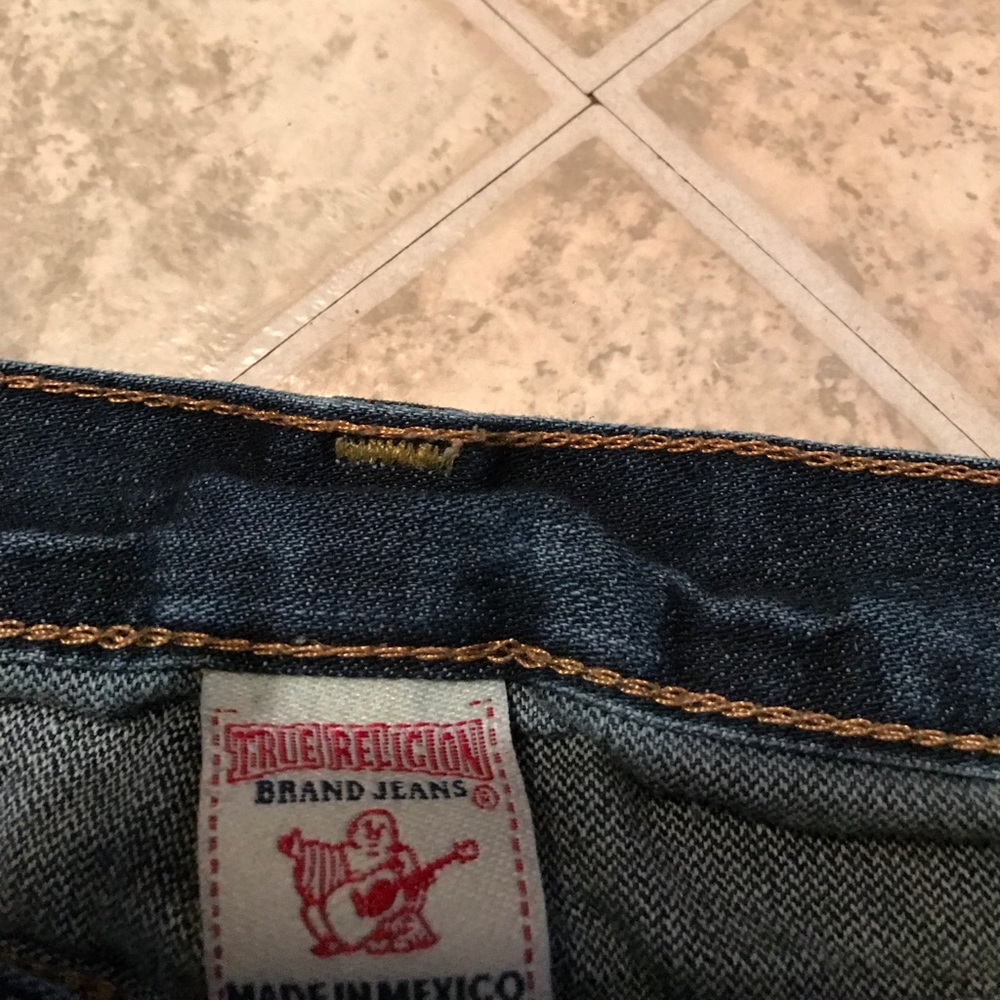 True Religion - Picture 4 of 4