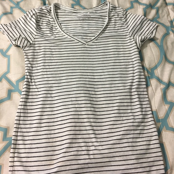 Black striped shirt - Picture 1 of 1