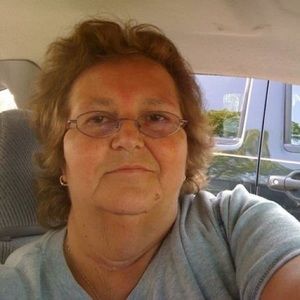 Meet your Posher, Debi